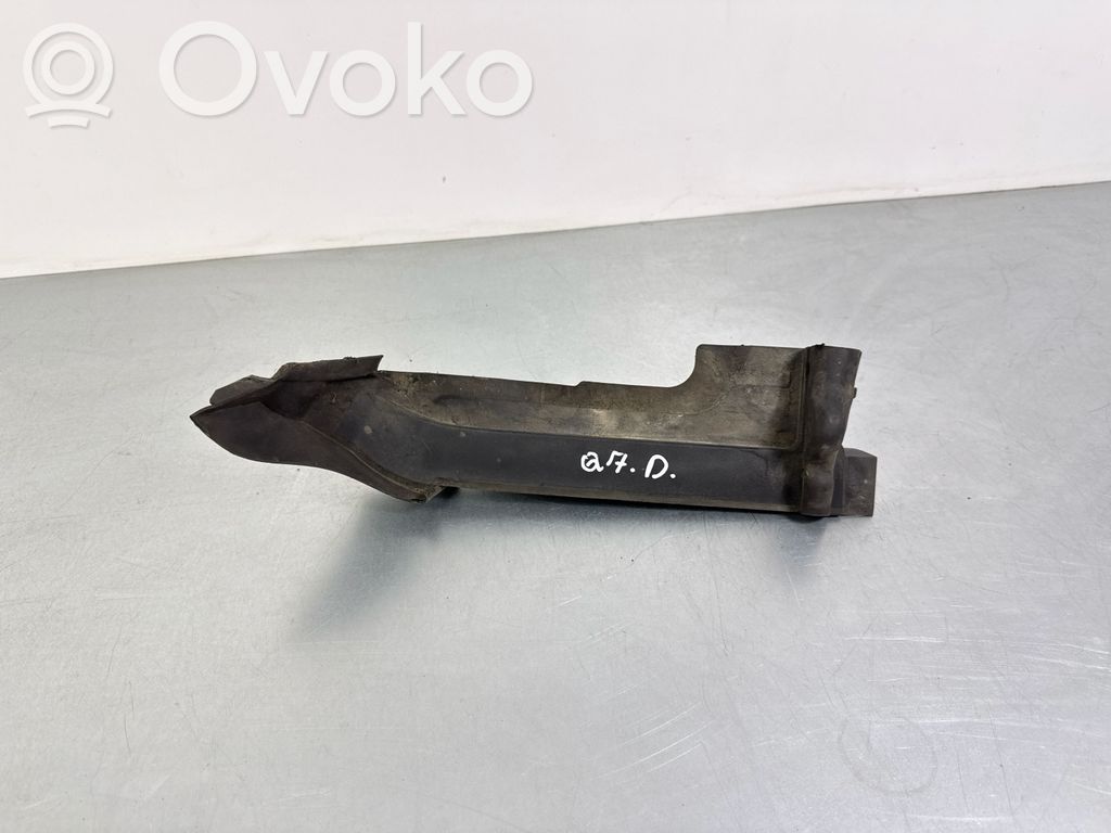 Audi Q7 4M Panel wykończeniowy błotnika 