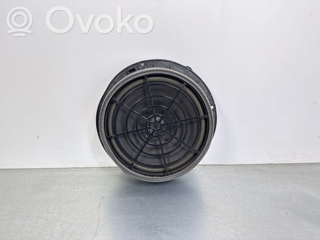Audi A4 S4 B9 Etuoven kaiutin 