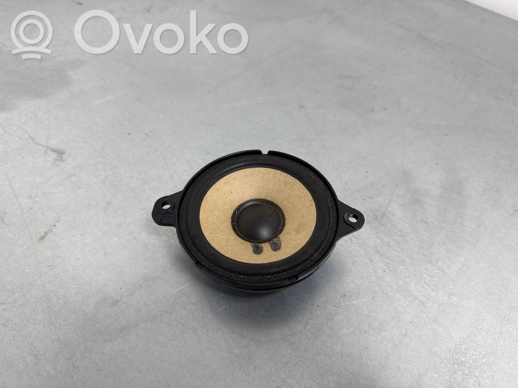 Audi A4 S4 B9 Altavoz del panel 