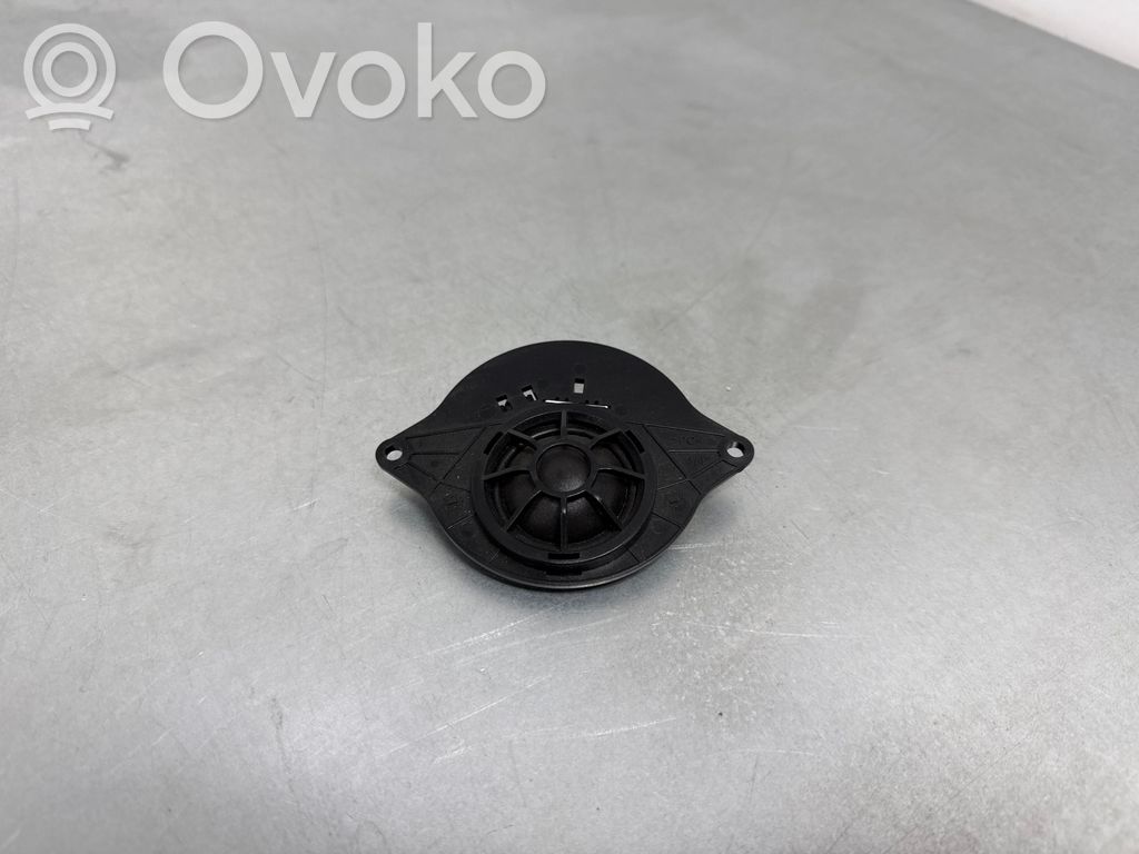 Audi A4 S4 B9 Altavoz del panel 