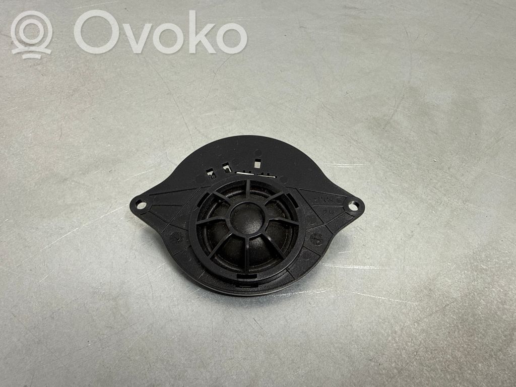 Audi A4 S4 B9 Altavoz del panel 