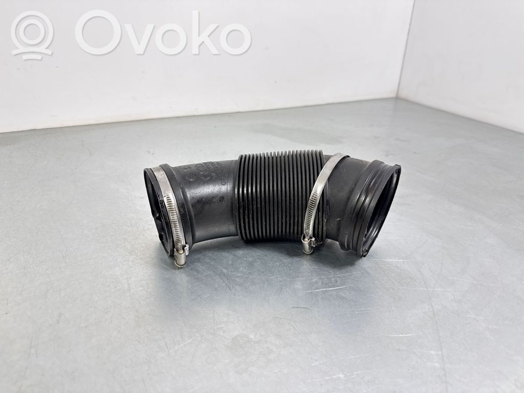 Audi A4 S4 B9 Ilmanoton letku 
