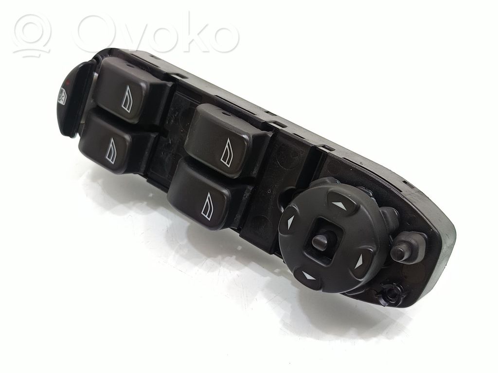Electric window control switch   1X4314A132BE