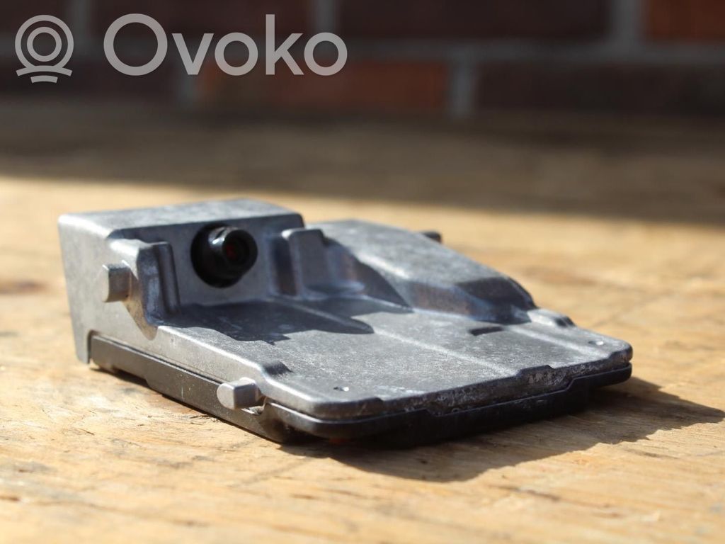 Lexus UX Windshield/windscreen camera 
