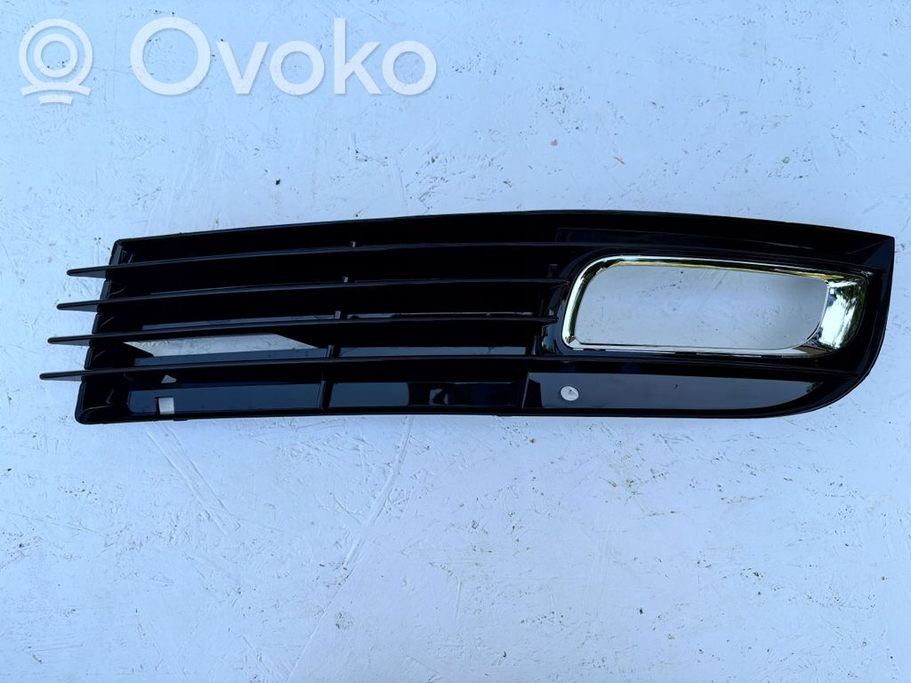Audi A8 S8 D3 4E Front fog light trim/grill 