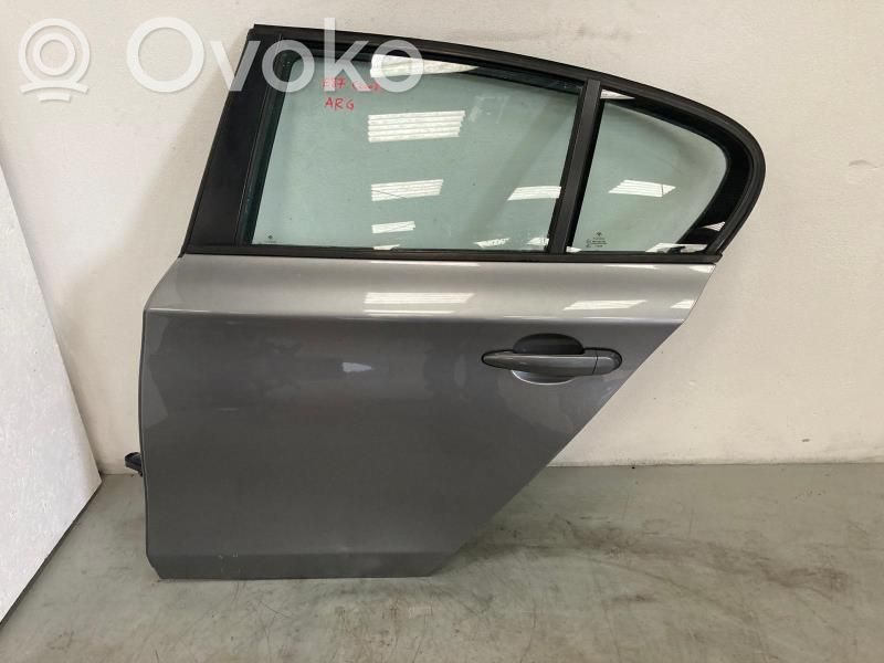 BMW 1 E81 E87 Galinės durys 