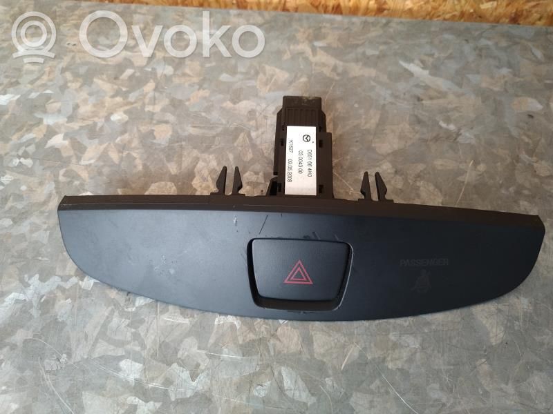 Mazda 2 Interruttore luci di emergenza 