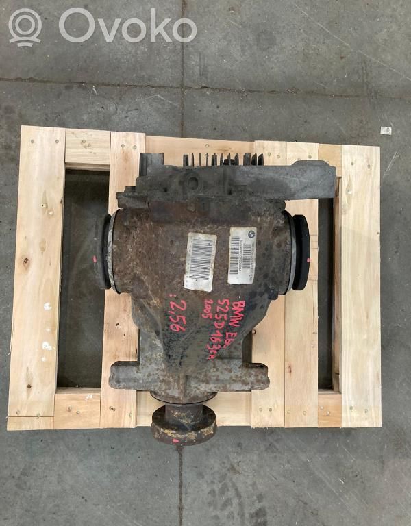 Hinterachsdifferential   752165906
