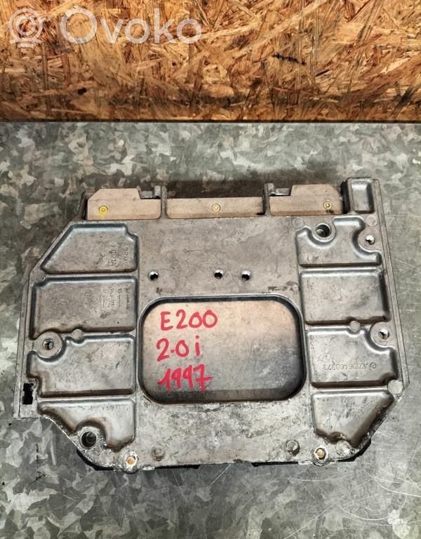 Mercedes-Benz E W210 Engine control unit/module 