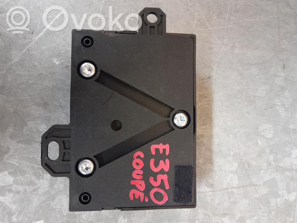 Mercedes-Benz E C207 W207 Engine control unit/module 