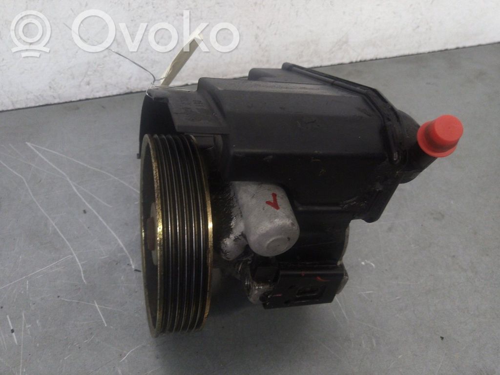 Citroen Berlingo Ohjaustehostimen pumppu 