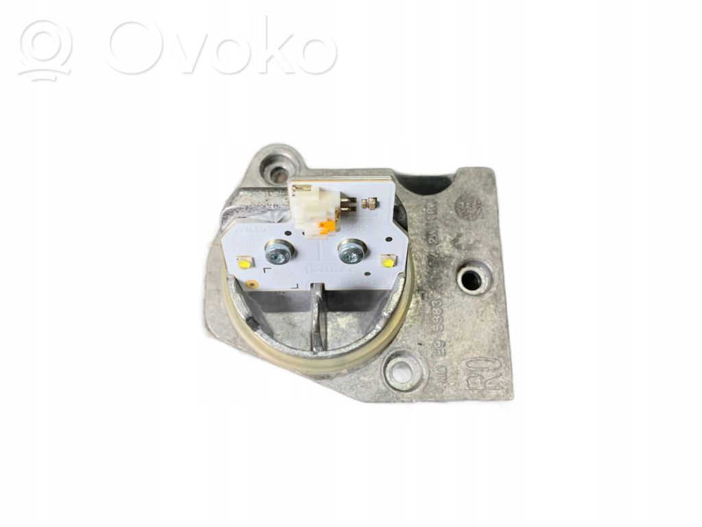 LED ballast control module   7374598