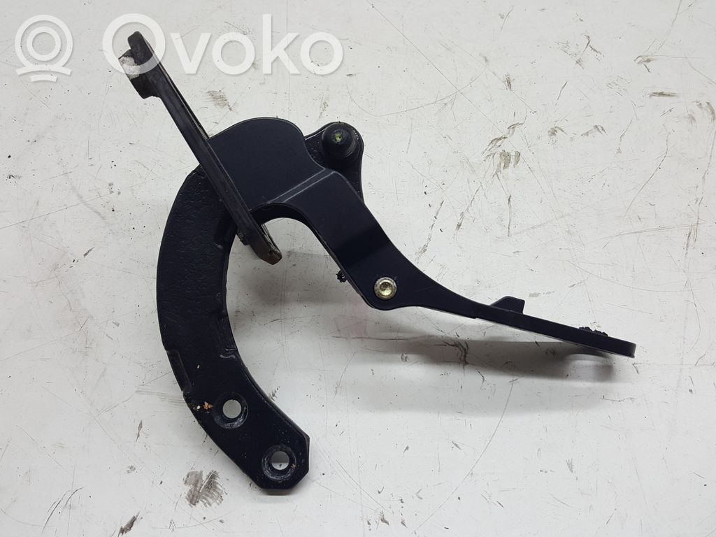 Volvo V70 Tailgate/trunk/boot hinge 