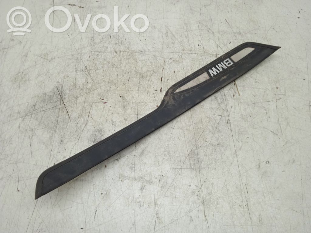BMW 3 E90 E91 Moldura protectora del borde trasero 
