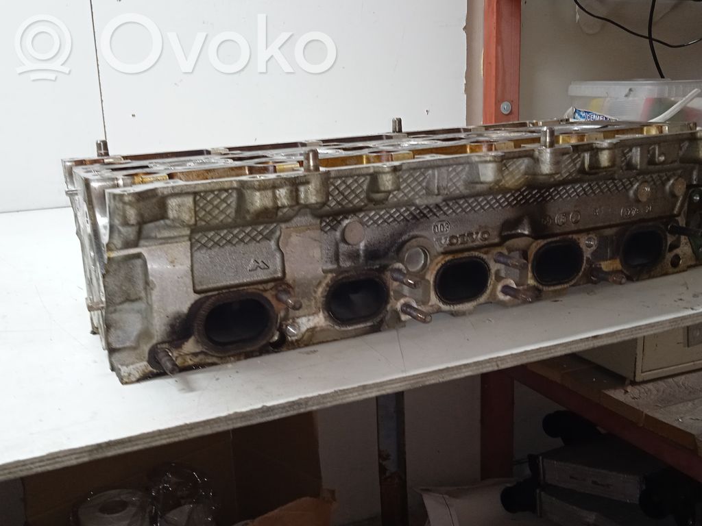 Volvo S60 Engine head 