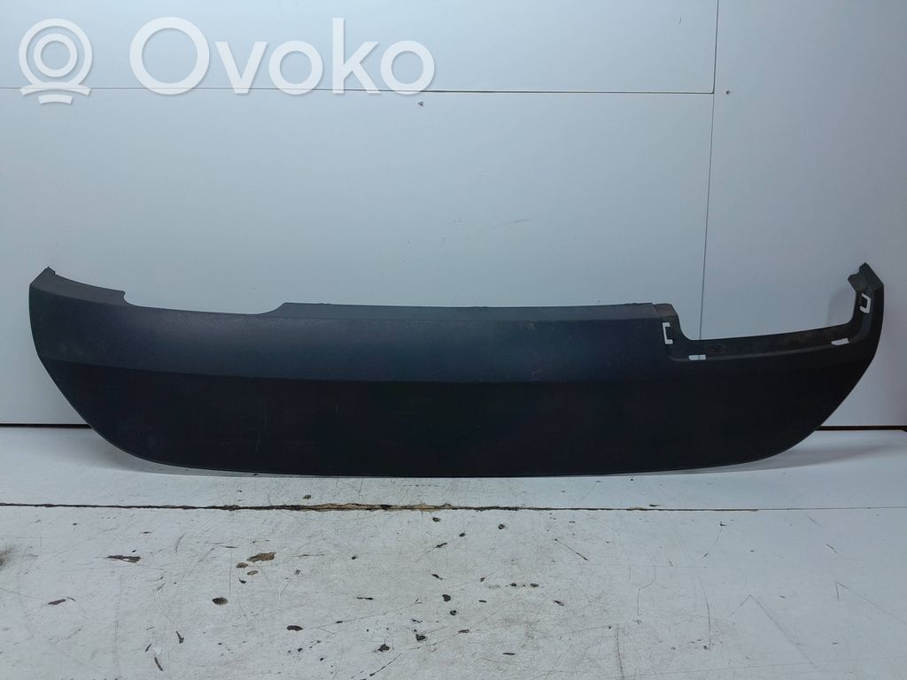 Ford Fiesta Moldura inferior del parachoques trasero 