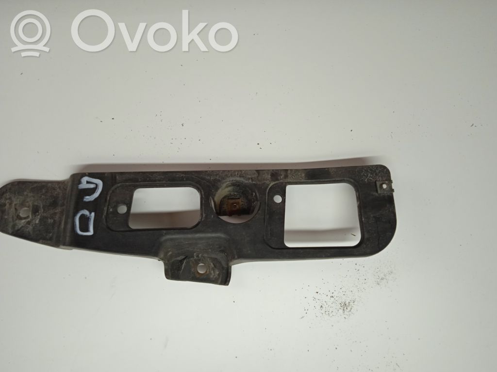 BMW X3 E83 Galinis laikiklis bamperio 