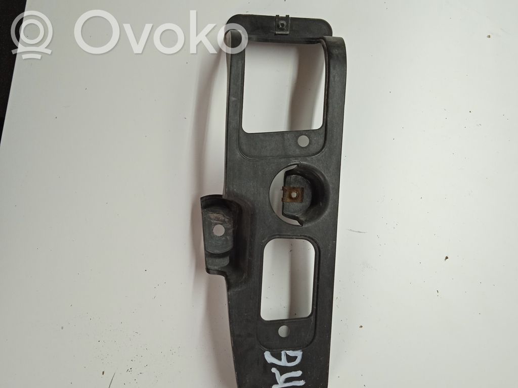 Rear bumper mounting bracket   3400957