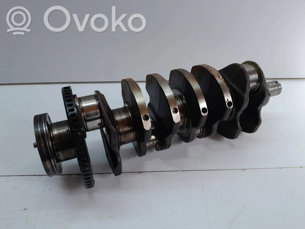 Kampiakseli   46471843