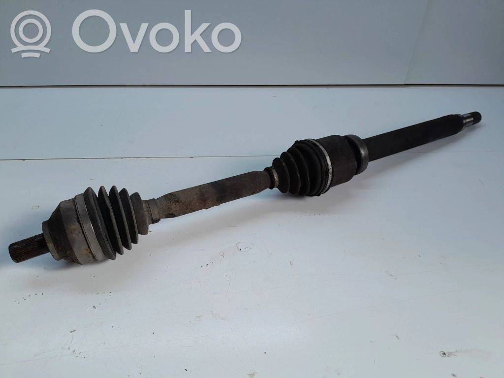 Volvo V50 Priekinis pusašis 