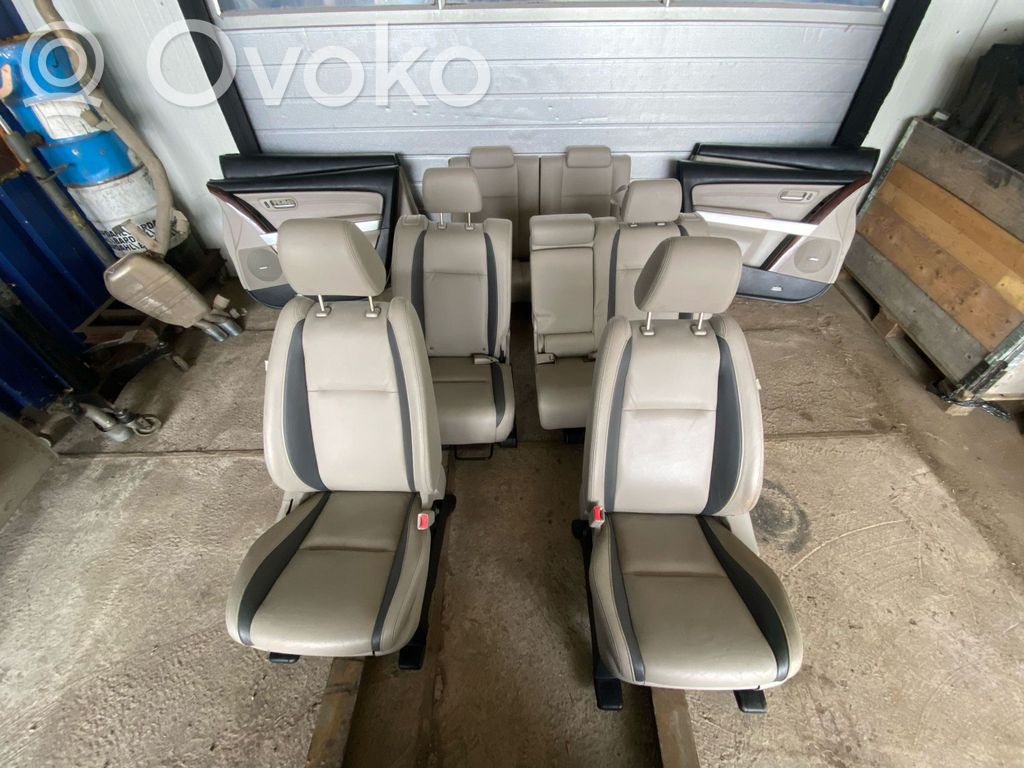 Interior set