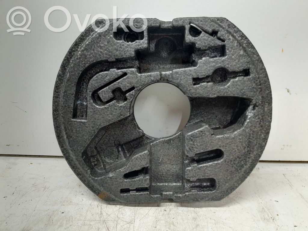 Volkswagen Golf VI Työkalupakki 