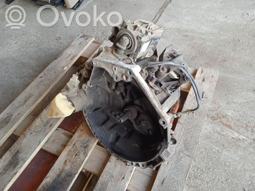 Peugeot 1007 Manual 5 speed gearbox 