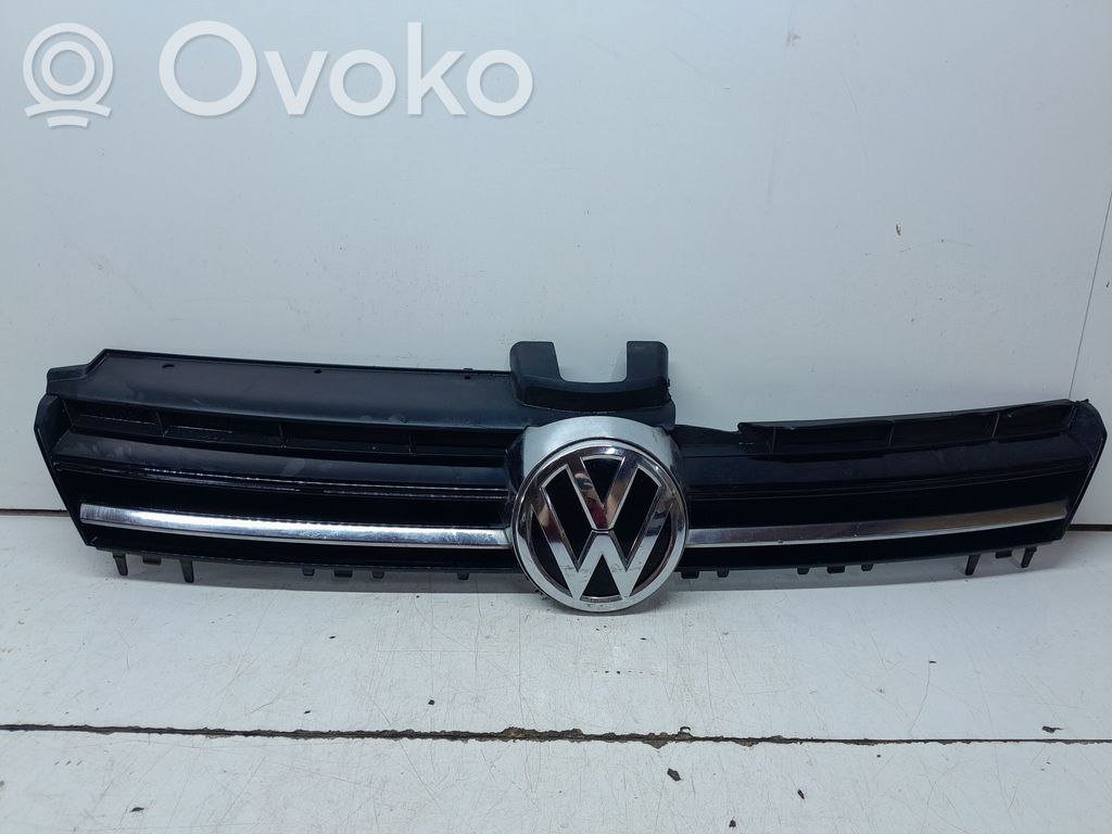 Volkswagen Golf VII Maskownica / Grill / Atrapa górna chłodnicy 