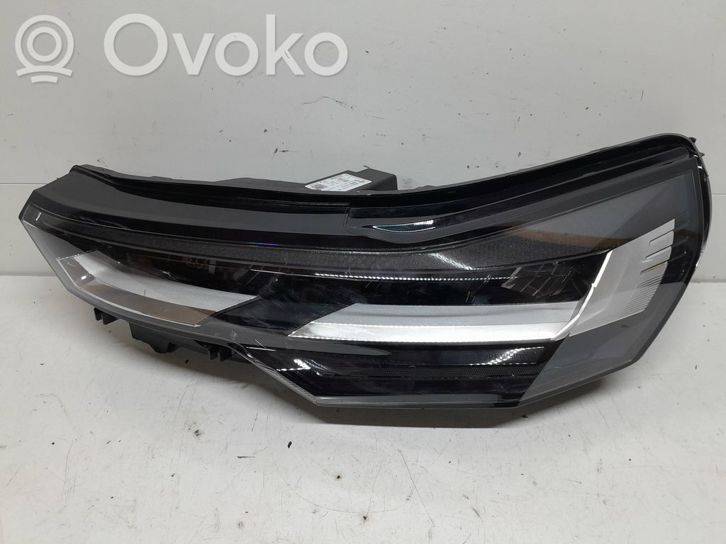 Renault Captur II Headlight/headlamp 