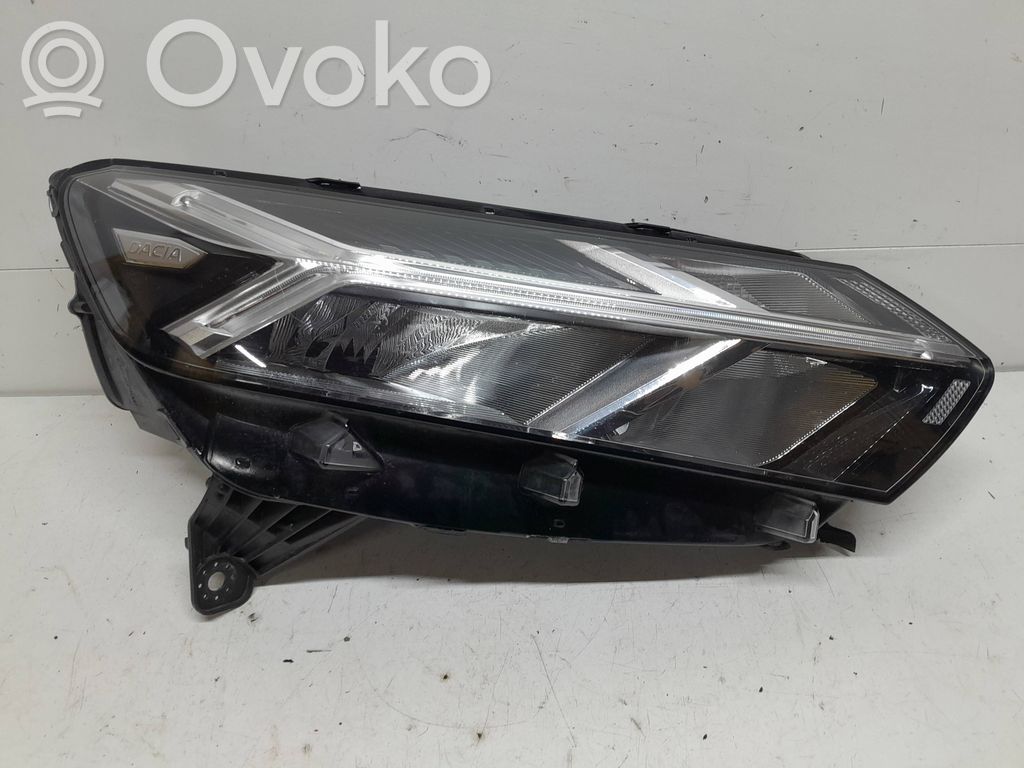 Dacia Sandero III Lampa przednia 