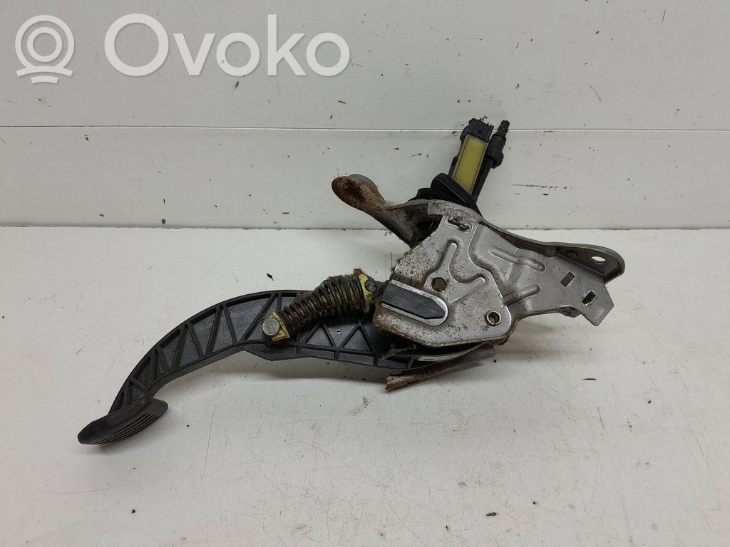 Volvo V60 Pedal de embrague 