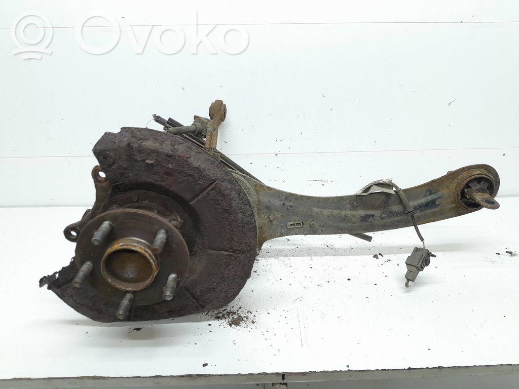 Volvo V50 Aizmugurē riteņa rumbas vārpstas šarnīrs (stupica, capfa) 