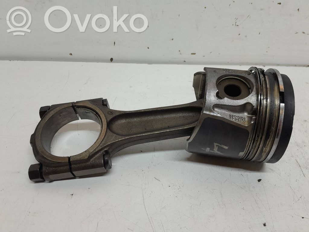 Volvo V50 Pistón con biela 