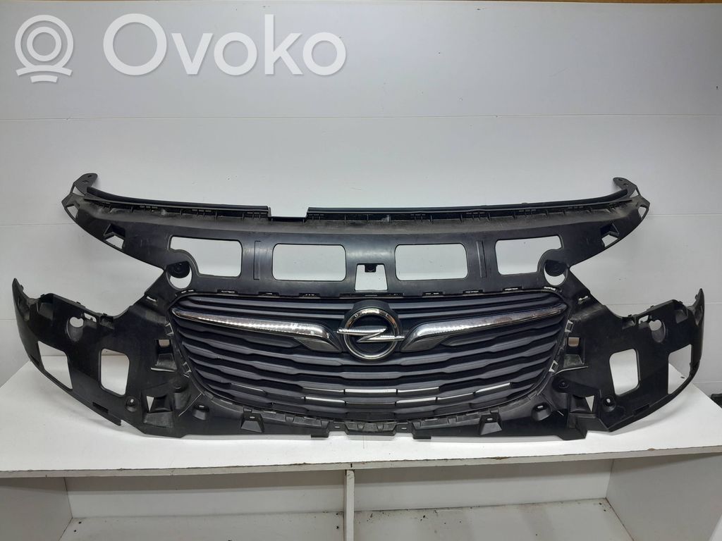 Opel Combo E Front grill 