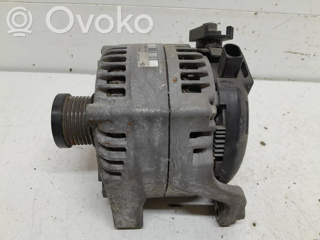 BMW 5 F10 F11 Ģenerators 