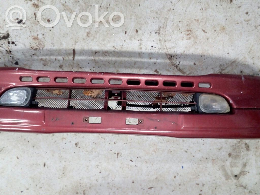 Toyota Corolla E110 Parachoques delantero 