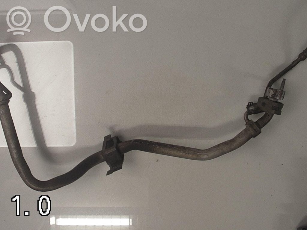 Ford Focus Ilmastointilaitteen putki (A/C) 