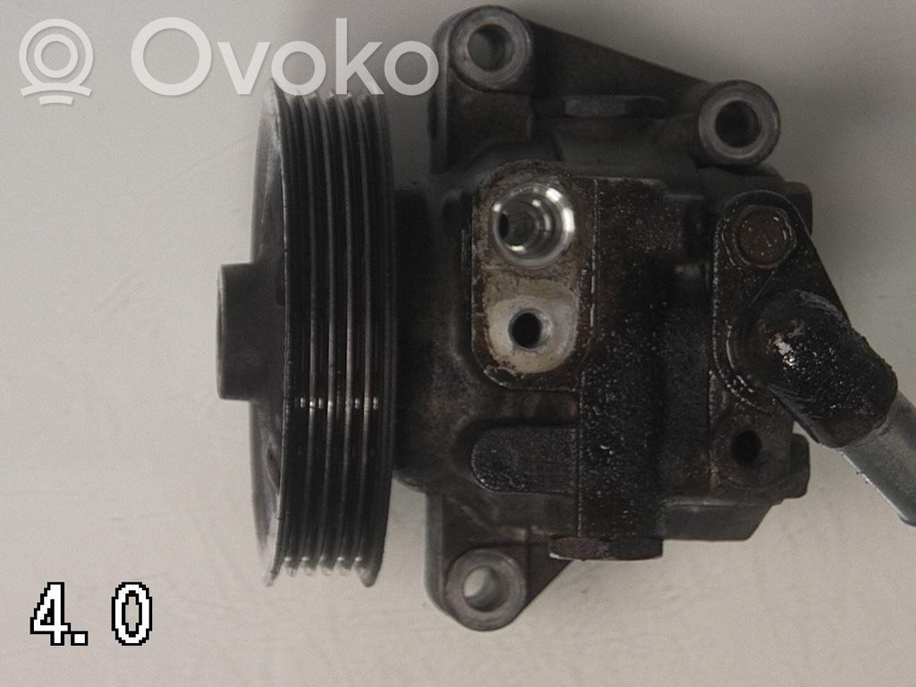 Ford Mondeo MK IV Ohjaustehostimen pumppu 