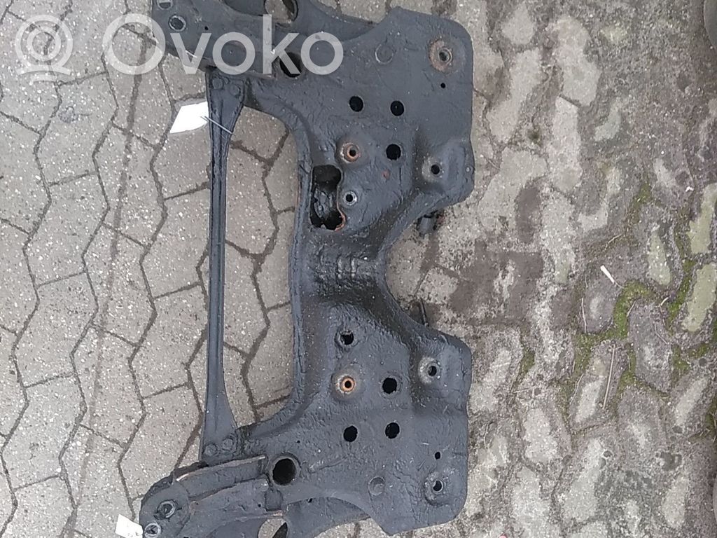 Fiat 500L Front subframe 