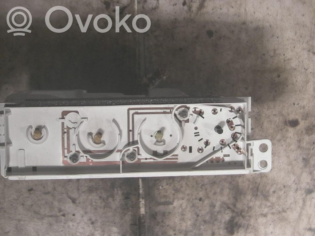 Climate control unit   04885336AA