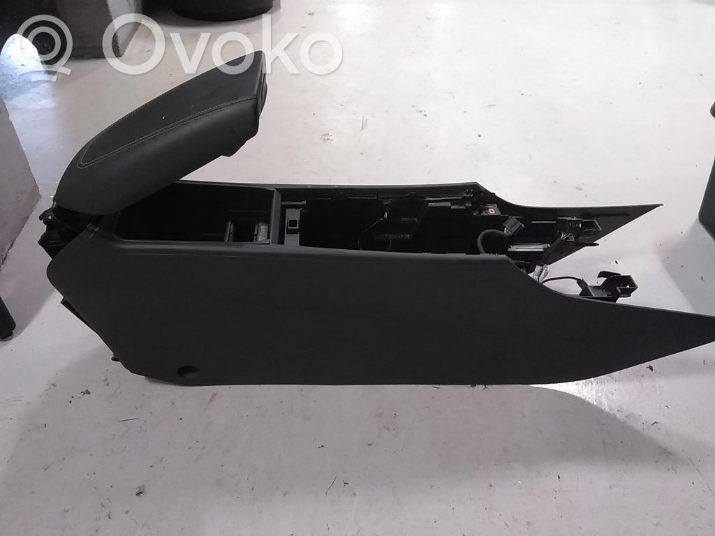 Opel Insignia B Tunel środkowy 