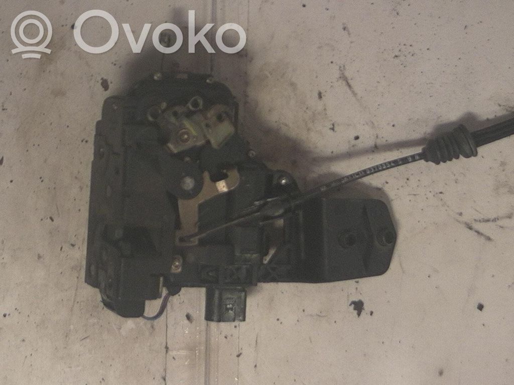 Volkswagen New Beetle Keskuslukituksen moottori 