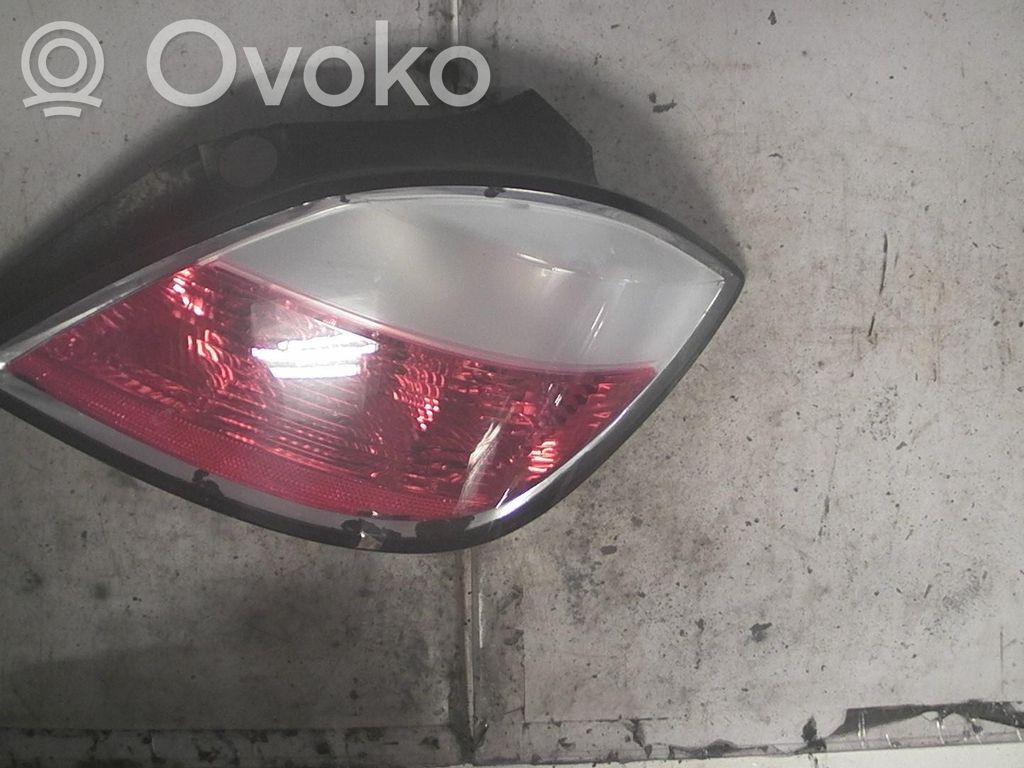 Opel Astra H Takavalon polttimo 