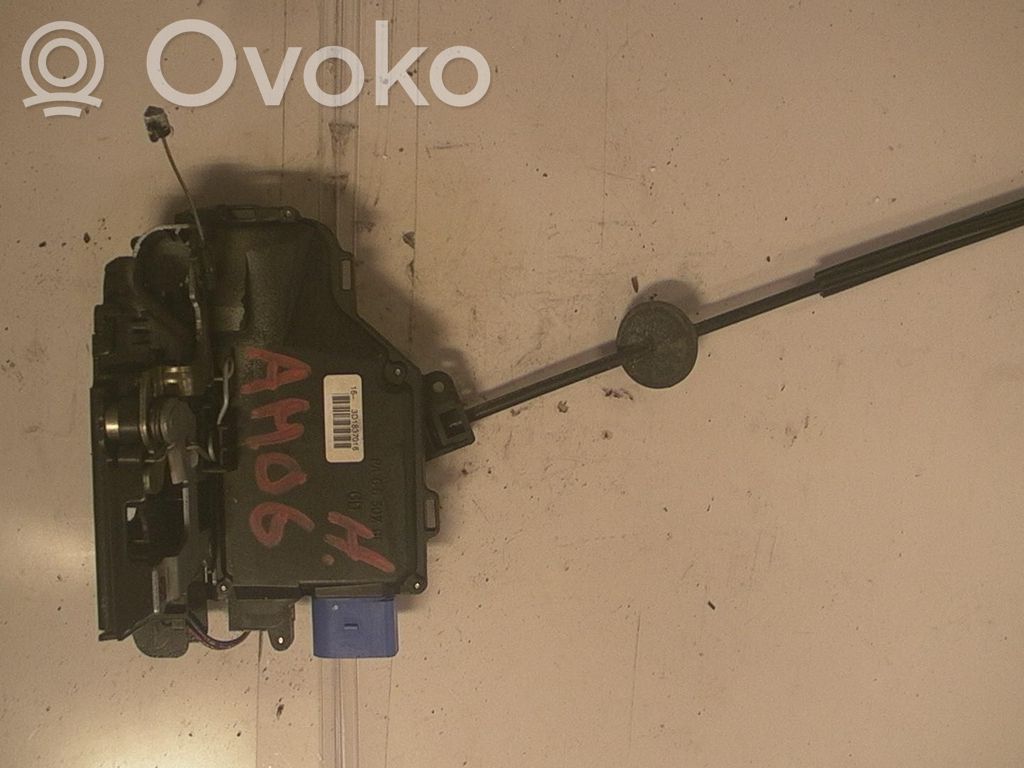 Volkswagen Golf V Central locking motor 