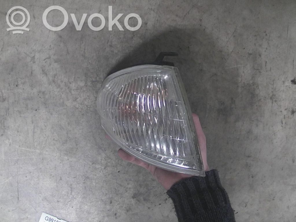Mazda 323 Priekinis posūkio žibintas 