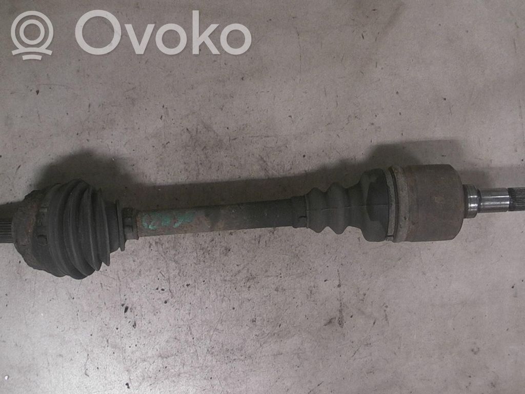 Etuvetoakseli   FOTO