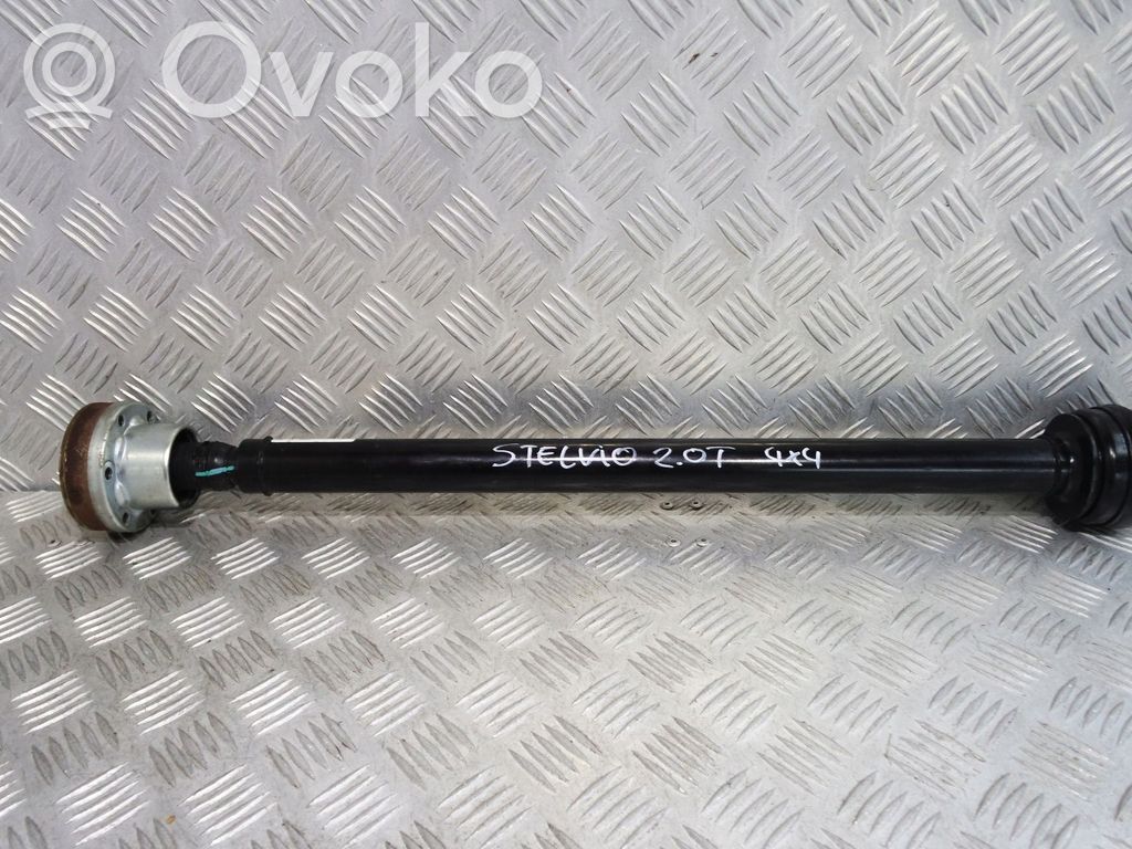 Alfa Romeo Stelvio Vetoakselin ulompi vakionopeusnivel 