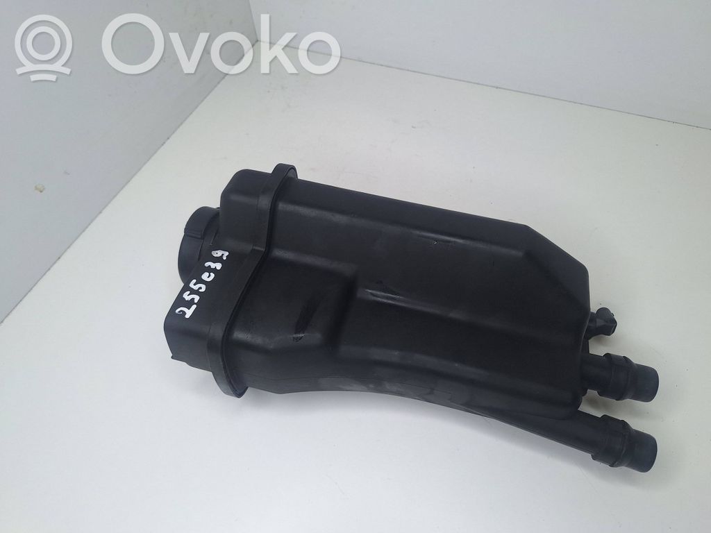 BMW 5 E39 Variklio aušinimo vamzdelis (-ai)/ žarna (-os) 