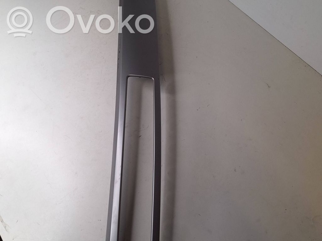 BMW 3 E90 E91 Panelės apdailos skydas (centrinis) 