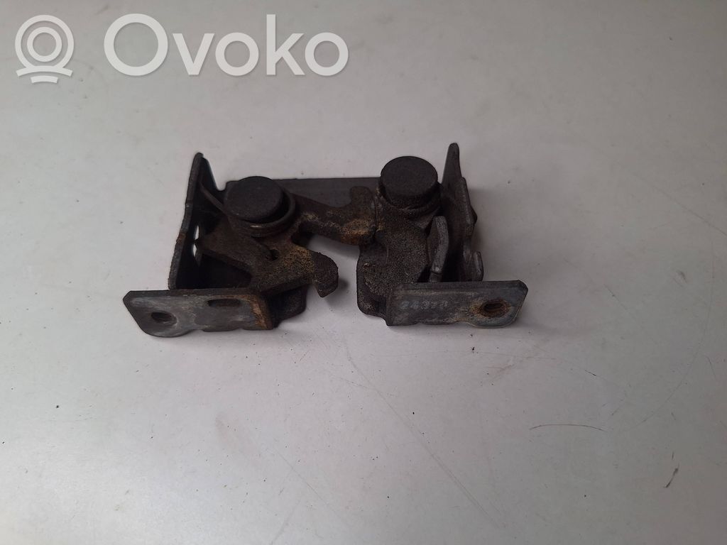 Engine bonnet/hood lock/catch   2115229